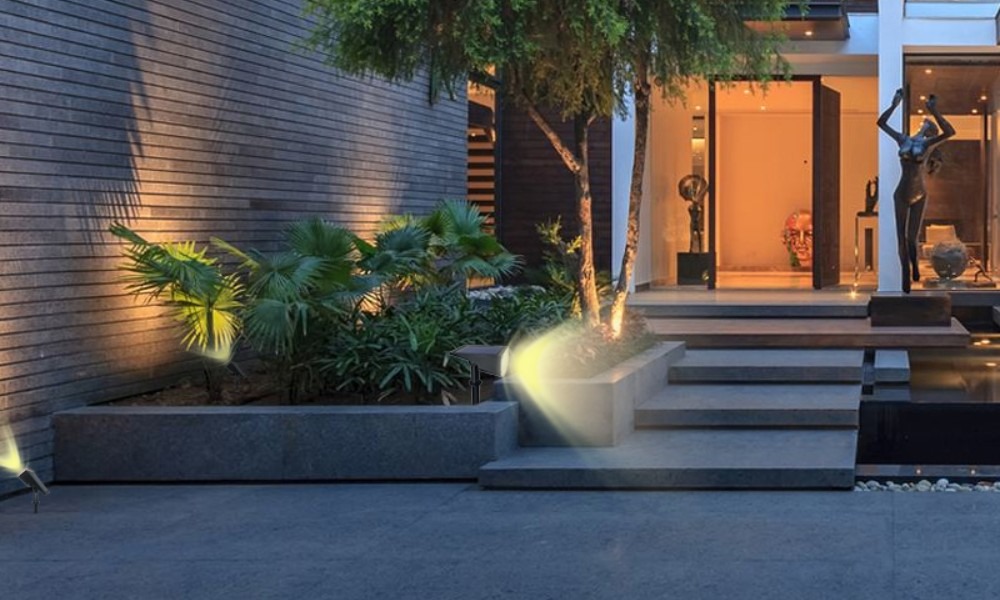 LED Solar Lamps for Lawn