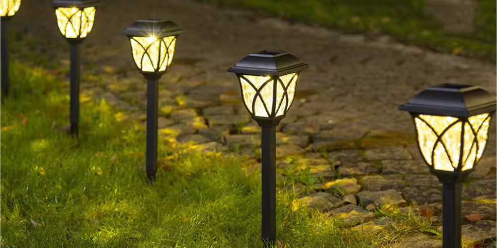 Solar Powered Ground Plug Lamps